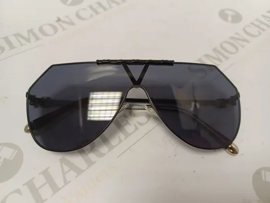 LV BLACK SUNGLASSES 