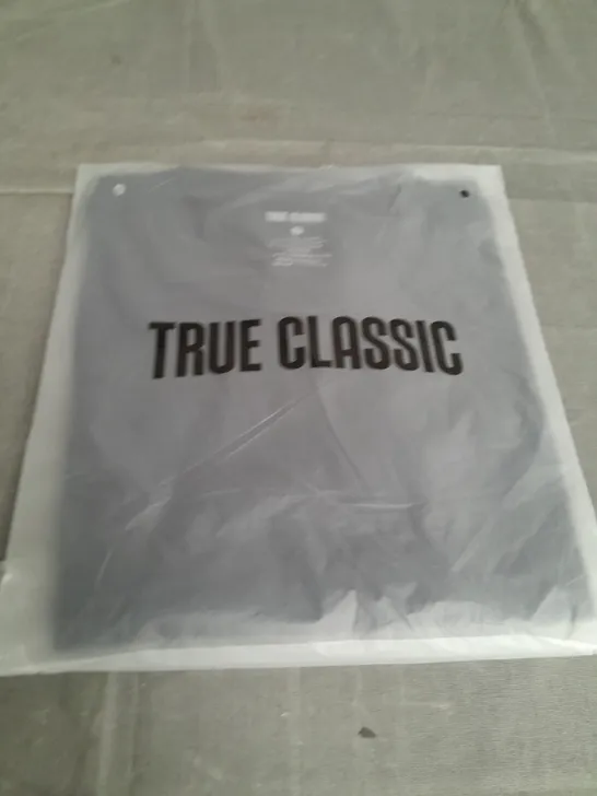 TRUE CLASSIC BLACK T-SHIRT SIZE L 