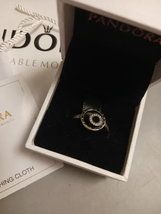 PANDORA RING IN SILVER CIRCLE DESIGN INCLUDES BOX, POUCH, POLISHING CLOTH AND GIFT BAG