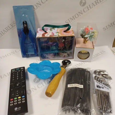 BOX OF APPROXIMATELY 20 ASSORTED HOUSEHOLD ITEMS TO INCLUDE LG TELEVISION REMOTE CONTROL, CUPCAKE KIT, HAND TOOL ETC