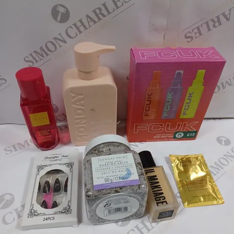 BOX OF APPROXIMATELY 20 ASSORTED ITEMS TO INCLUDE TED BAKER BODY SPRAY, FCUK BODY MIST, SOAKING SALTS ETC