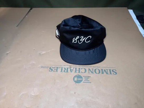 SOHO YACHT CLUB CAP