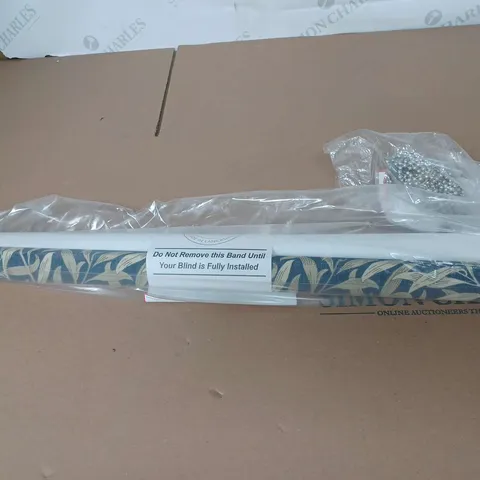 BRAND NEW BOXED JOHN LEWIS NAVY PATTERNED FABRIC BLIND APPROXIMATELY 52CM ACROSS