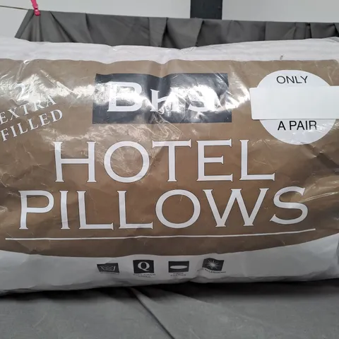 BHS PAIR OF EXTRA FILLED HOTEL PILLOWS