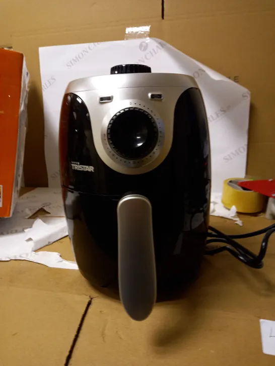 TRISTAR FR-6980BS AIR FRYER