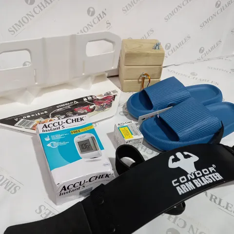 box of 30 items to include condor arm blaster, blue sliders, stayhold toolbox holder etc