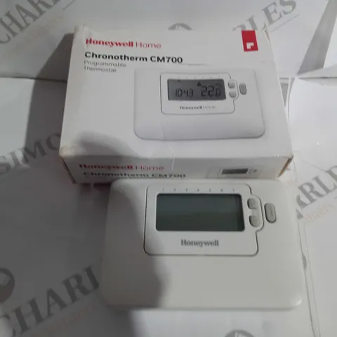 BOXED HONEYWELLHOME CHRONOTHERM CM700 THERMSTAT