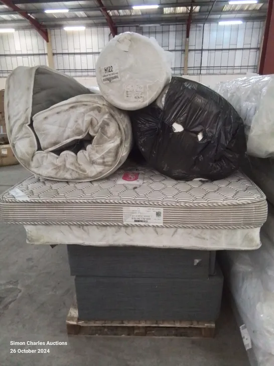 PALLET CONTAINING VARIOUS SIZED MATTRESSES AND A DIVAN BED BASE