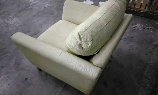 QUALITY CREAM/GREEN ARMCHAIR WITH WOODEN LEGS