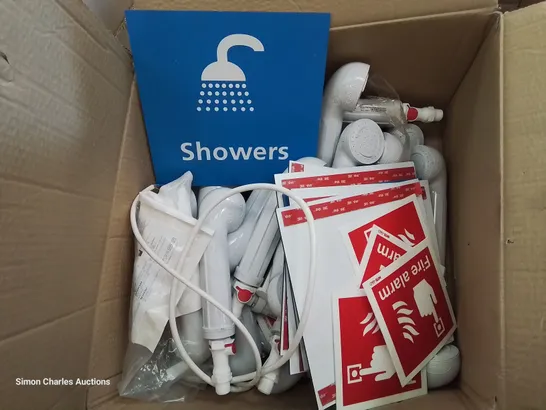 PALLET OF ASSORTED ITEMS, INCLUDING SHOWER HEADS, CHROME EFFECT SHOWER RAILS, STRAPPING TOOL & CLIPS, ENCLOSED LIGHT FITTINGS