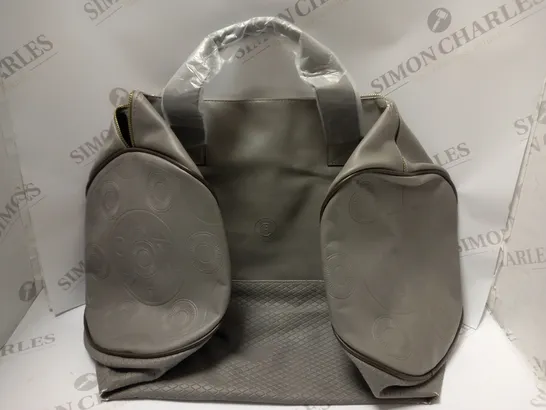 BOX OF APPROX 18 AZZARO WANTED GREY WEEKEND BAGS 