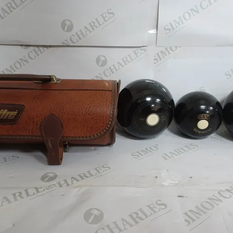 GREENMASTERS BOULES SET WITH CASE 
