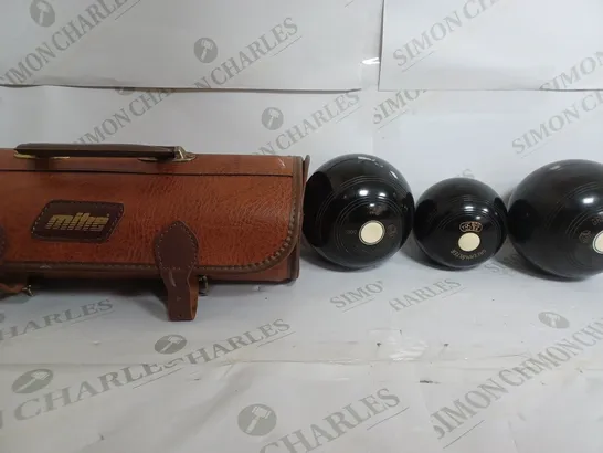 GREENMASTERS BOULES SET WITH CASE 