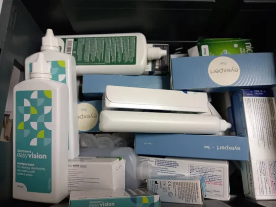 BOX OF APPROX 15 ASSORTED ITEMS INCLUDING EASYVISION LENSES, EYEXPERT DISPOSABLE LENSES AND EASYVISION MULTIPURPOSE FLUID