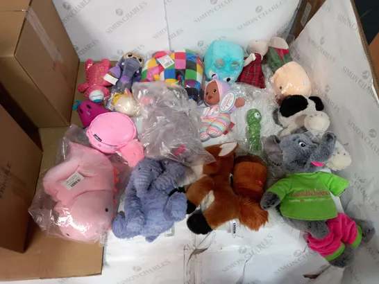 LOT OF APPROX 17 ASSORTED PLUSH TOYS TO INCLUDE ELEPHANTS, RABBITS, FOXES ETC