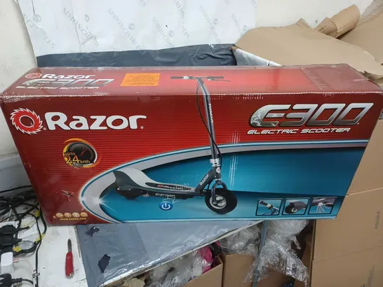 BOXED RAZOR E300 24 VOLT SCOOTER - MATT GREY