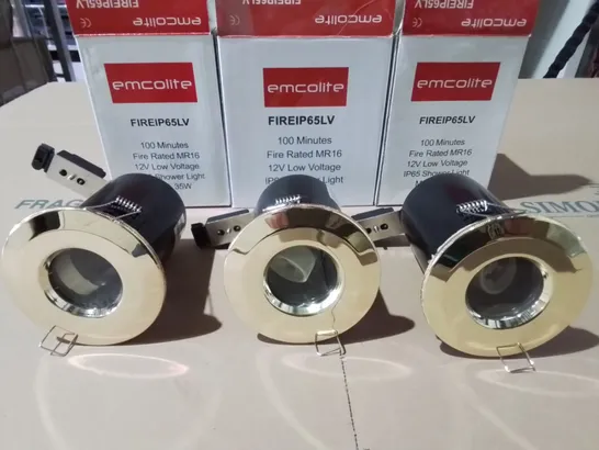 LOT OF 10 MULTIPACK BOXES OF EMCOLIT0E DOWNLIGHTS TO INCLUDE MAINLY 100 MINUTE FIRE RATED 12V IP65 SHOWER LIGHTS