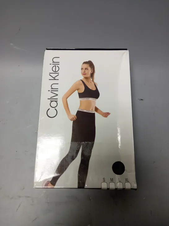 BOXED CALVIN KLEIN SPORTS BRA AND LEGGINGS IN BLACK - LARGE