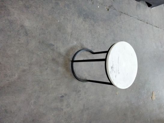 MARBLE EFFECT CIRCULAR SIDE TABLE 