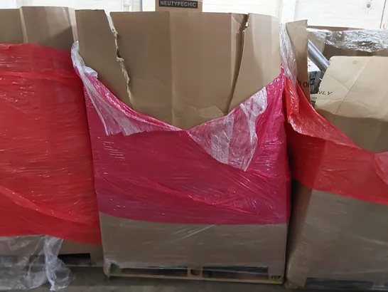 PALLET OF ASSORTED ITEMS INCLUDING: AIR FRYER, HEATED BLANKET, STEP LADDER, BEDDING