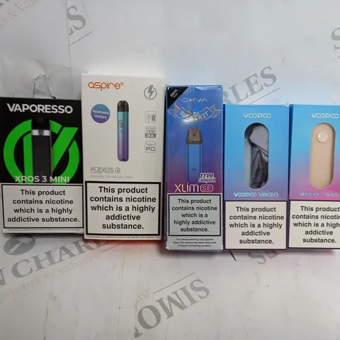 BOX OF 30 ASSORTED E-CIGARATTES TO INCLUDE VAPEROSSO , ASPIRE, AND VAPOO MINI'S ETC.