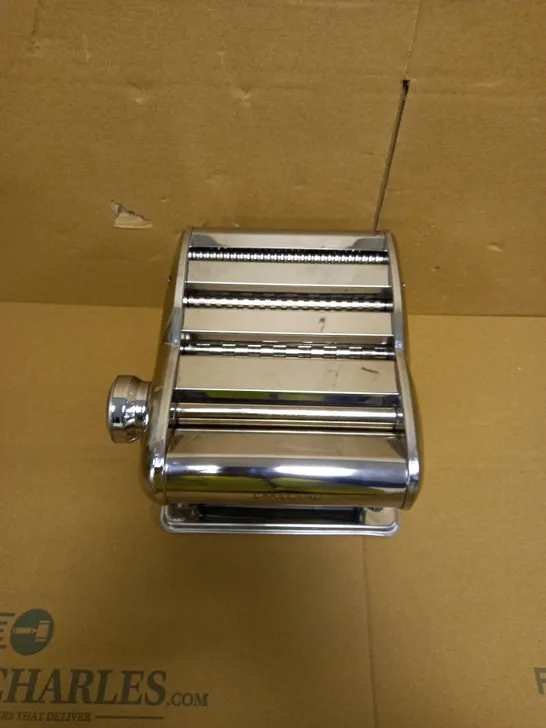 LAKELAND SILVER PASTA MAKING MACHINE