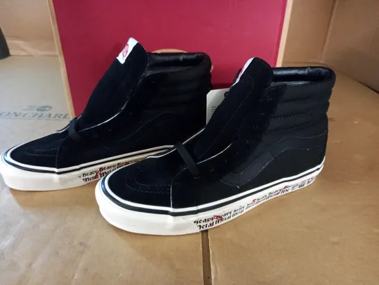 PAIR OF VANS SK8 HI 38 DX TRAINERS - UK 10