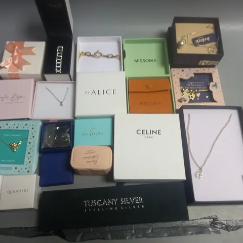 LOT OF 17 ASSORTED BOXED JEWELLERY ITEMS TO INCLUDE MISSOMA, CELINE PARIS AND BY ALICE