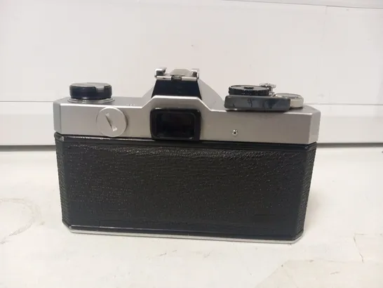 FUJICA ST705 CAMERA