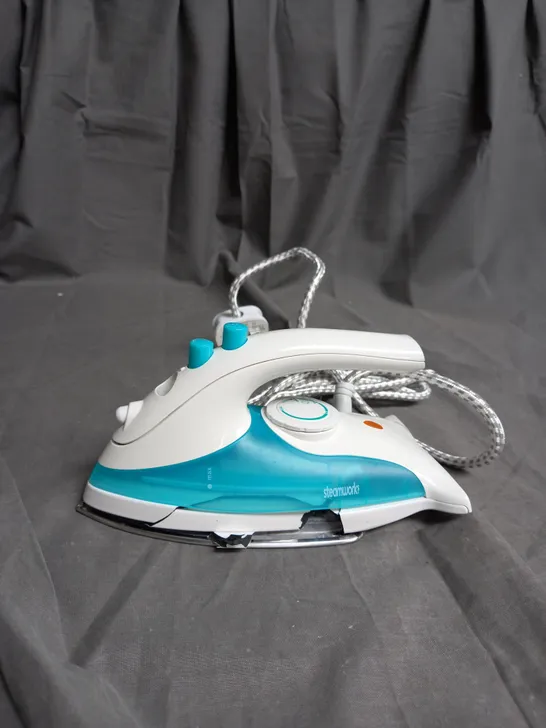 BOXED STEAMWORKS TRAVEL IRON 