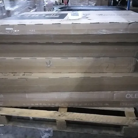 PALLET OF 5 ASSORTED DAMAGED TELEVISIONS