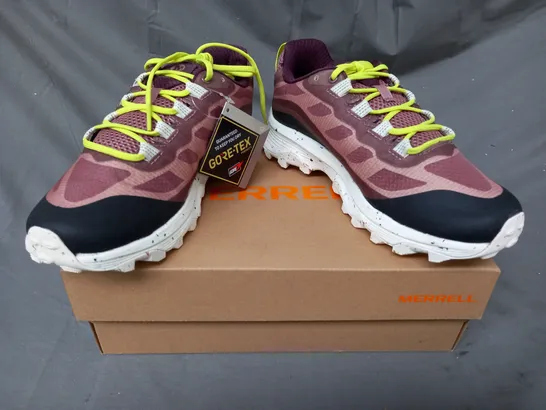 BOXED PAIR OF MERREL MOAB SPEED GTX SHOES IN BURLWOOD/MARRON UK SIZE 5