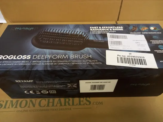 BOXED REVAMP PROGLOSS DEEPFORM BRUSH CERAMIC STRAIGHTENING BRUSH