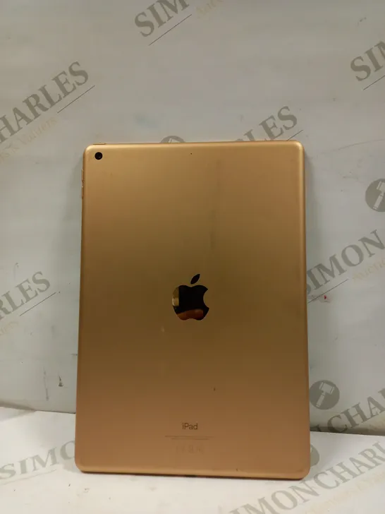 APPLE IPAD 10.2 A2197 IN GOLD