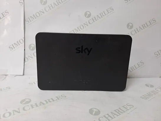 SKY Q Broadband Hub 4 Dual Band Wireless Router Sky SR203