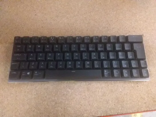 COOLER MASTER KEYBOARD