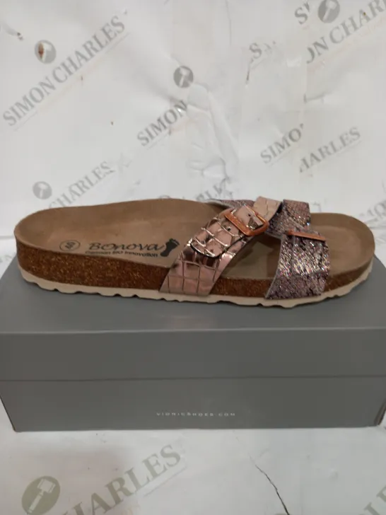 BOXED PAIR OF VIONIC SLIDER SANDALS  SIZE 6.5