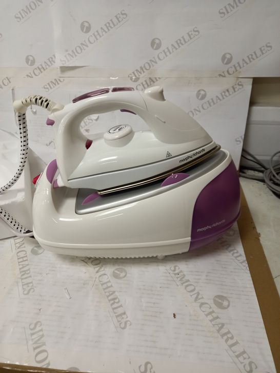 MORPHY RICHARDS JET STEAM GENERATOR IRON 333020 PINK/WHITE