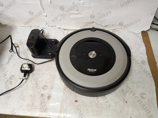 IROBOT ROOMBA E5154 ROBOT VACUUM