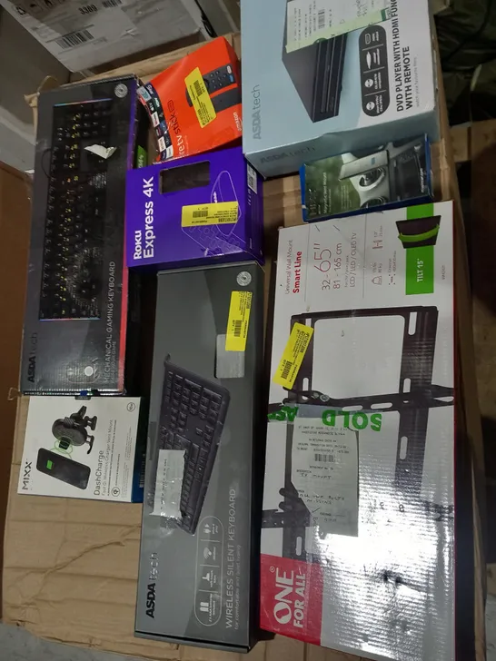 LARGE BOX OF ASSORTED ELECTRICAL GOODS TO INCLUDE;