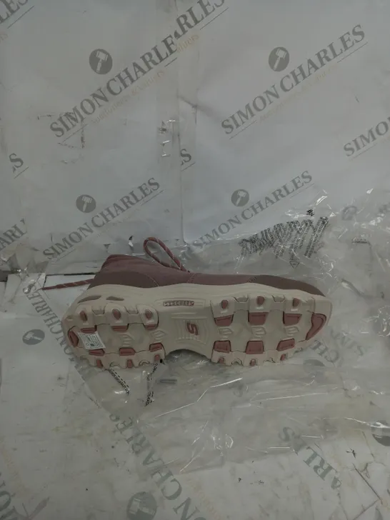 UNBOXED PAIR OF SKECHERS BLUSH SUEDE BOOTS - SIZE 8