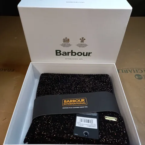 BARBOUR BEANIE AND SCALF SET 