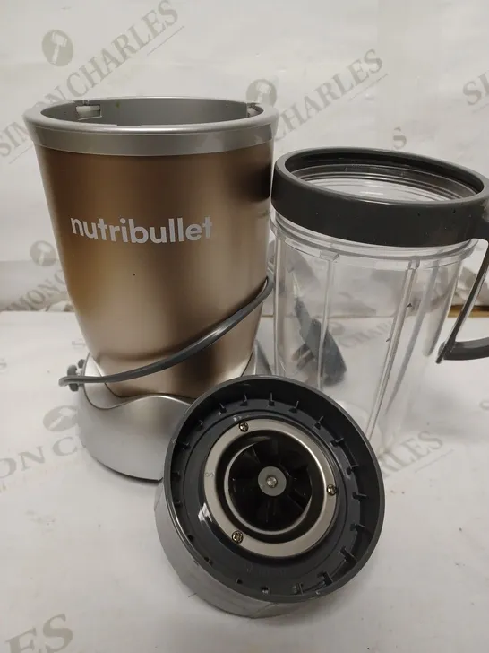 NUTRIBULLET 900W BLENDER CHAMPAGNE MULTI-FUNCTION SMOOTHIE MAKER