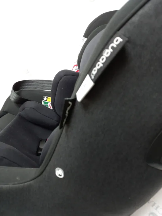 CHILDRENS CAR SEAT IN BLACK