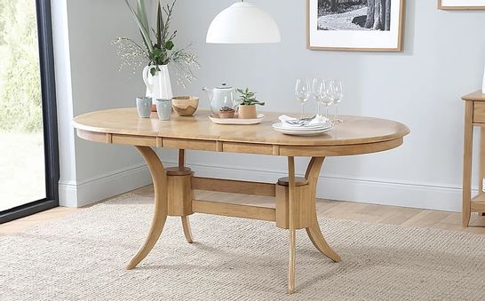 BOXED DESIGNER TOWNHOUSE OVAL OAK 150-180cm EXTENDING DINING TABLE (2 BOXES)