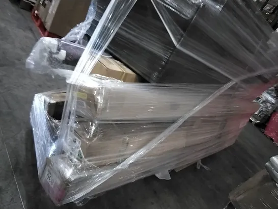 PALLET OF ASSORTED FLAT PACK FURNITURE AND PARTS TO INCLUDE: DINING CHAIRS, SOFA, 4M MANUAL BLIND WITH ZIPPER, PERGOLAS ETC