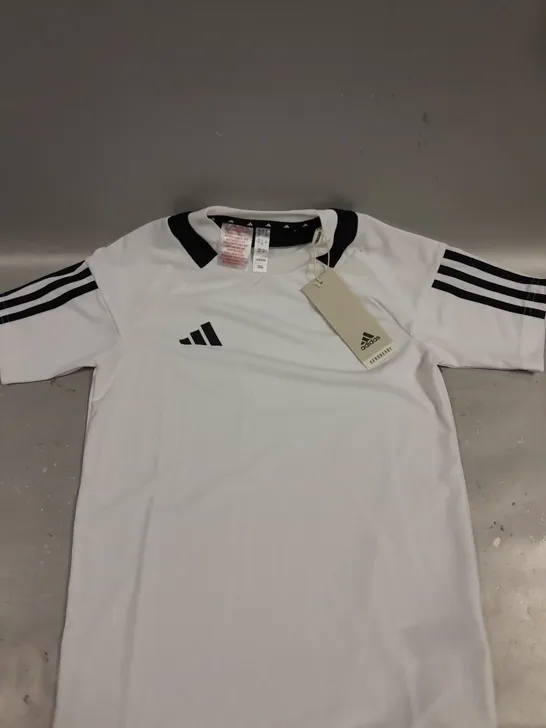 ADIDAS CHILDRENS SERENO T-SHIRT IN WHITE - 9-10YRS	