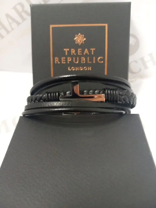 BOXED TREAT REPUBLIC CROSS BRACELET