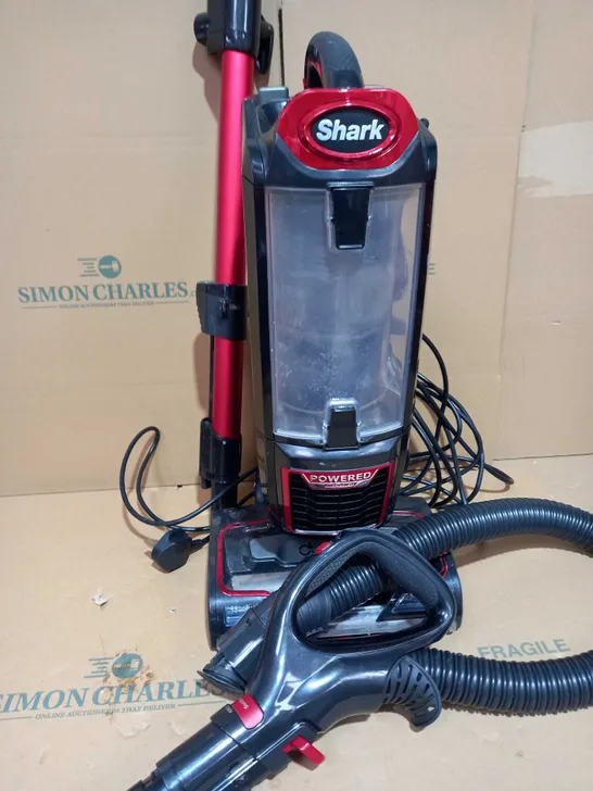 SHARK UPRIGHT VACUUM CLEANER 