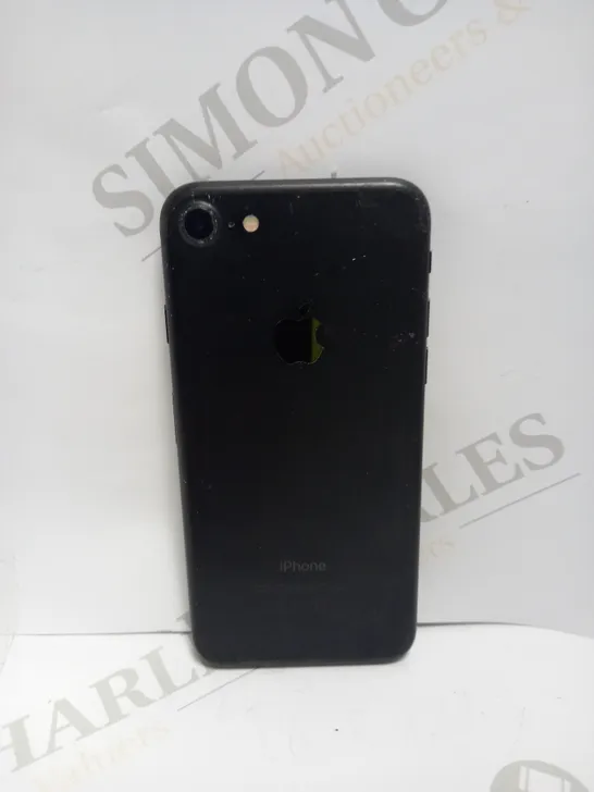 APPLE IPHONE 7 (A1778) SMARTPHONE